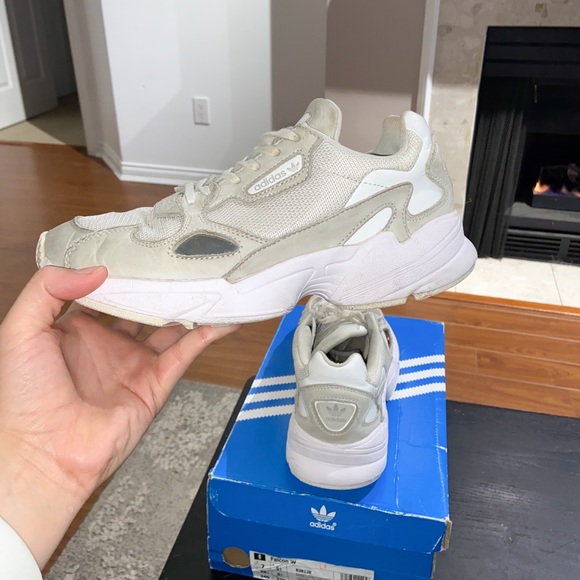 SOLD ON DEPOP @briethom - Picture 3 of 4